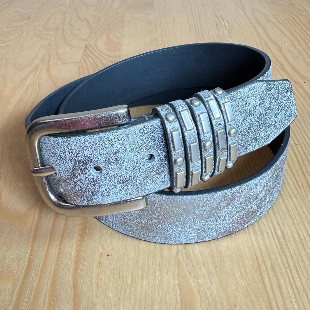 Calvin Klein Women’s Belt Studded Silver Vegan Leather Medium 90s 80s Grunge